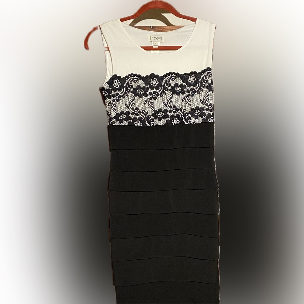 Beautiful Enfocus studios dress size 4